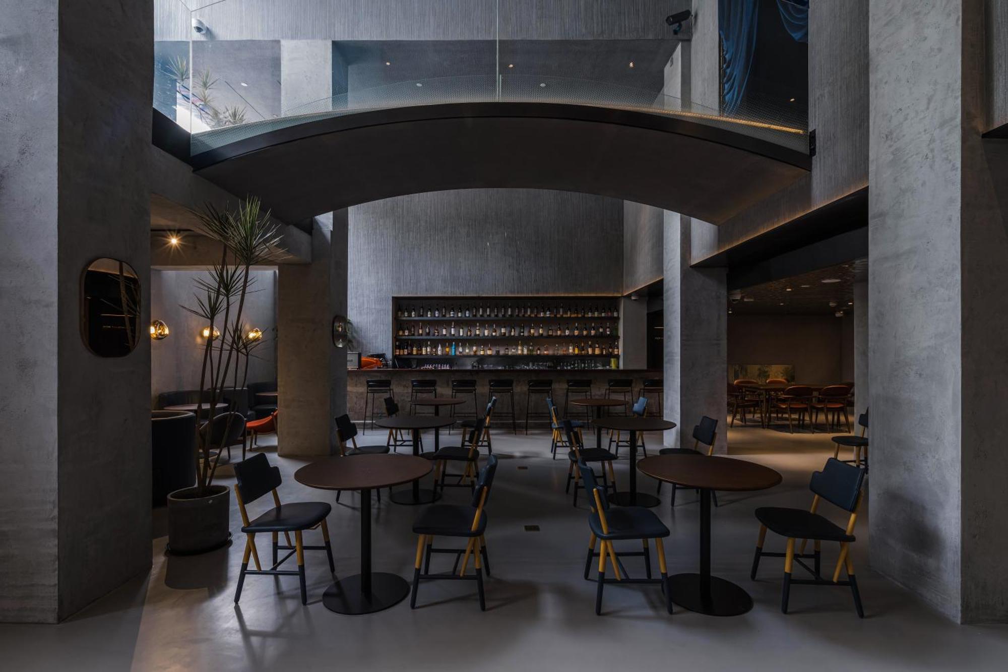 Neobridge Hotel