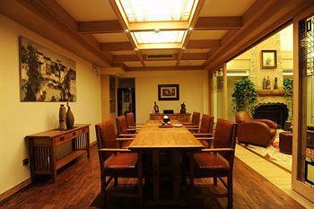 Hotel Neobridge 4*